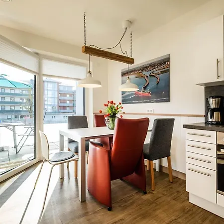 Haus Strandlaeufer 1 6 Deichlounge Busum