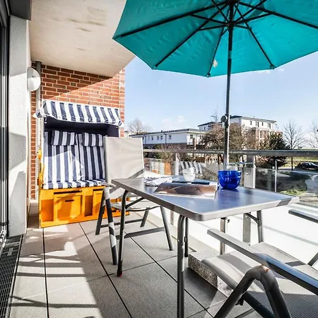 Haus Strandlaeufer 1 6 Deichlounge Lägenhet